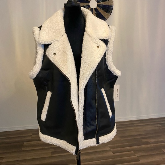 Koolaburra Jackets & Blazers - Koolaburra Black Vest with White faux leather size XL